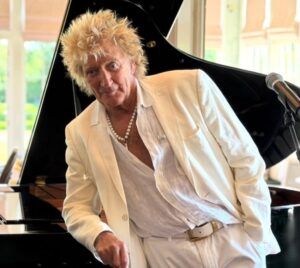 Rod Stewart Jalani Operasi Jantung, Konser di AS hingga Meksiko Ikut Terdampak